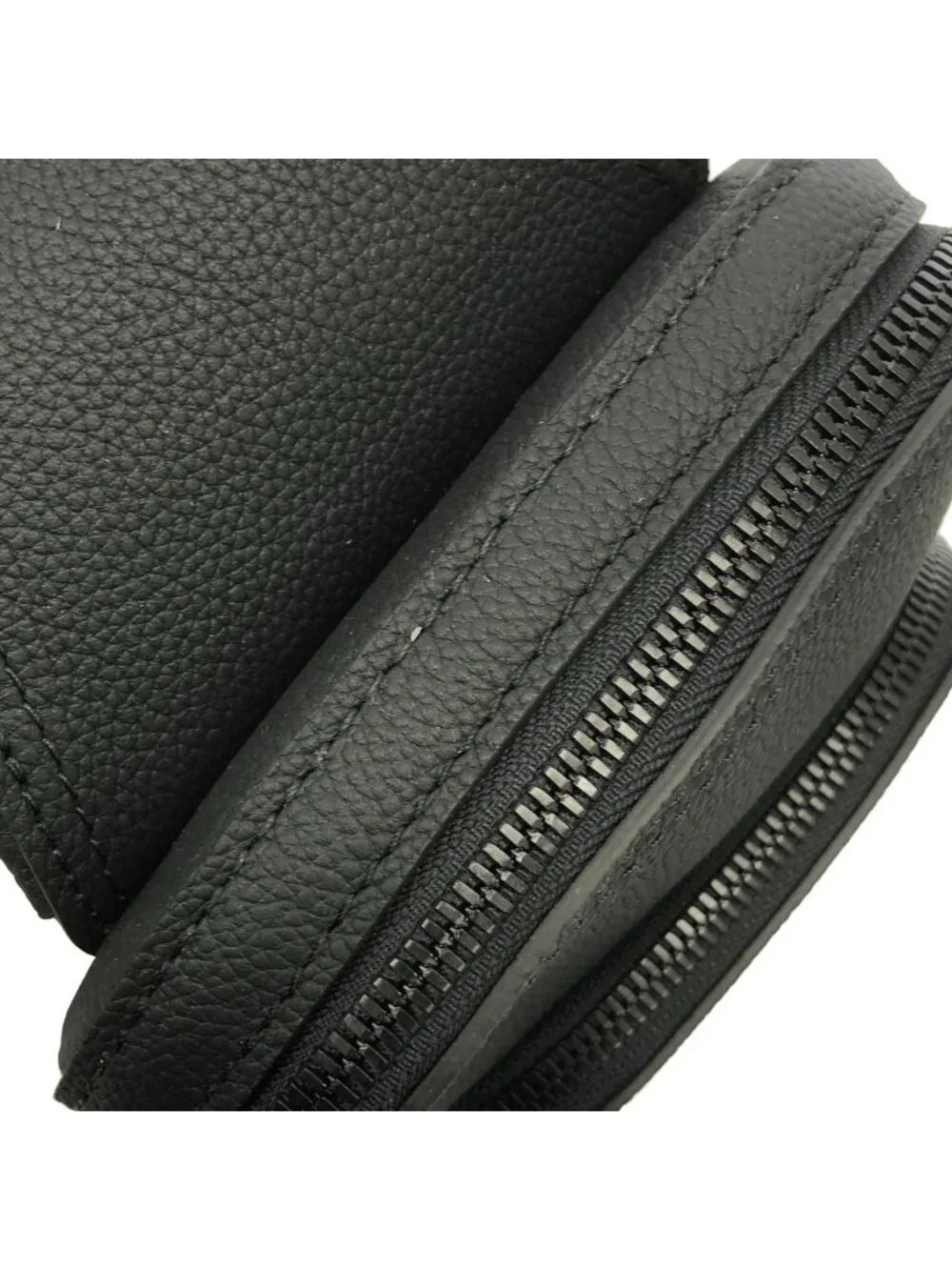 Louis Vuitton LV Aerogram Avenue Sling Bag PM